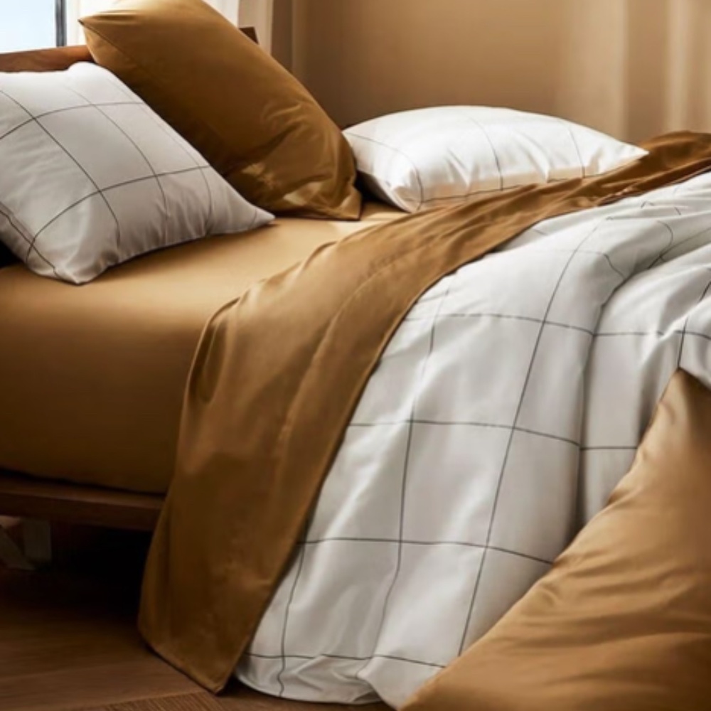 NWT Brooklinen Queen Luxe Sateen Core Sheet Set (no pillow shams) with bag